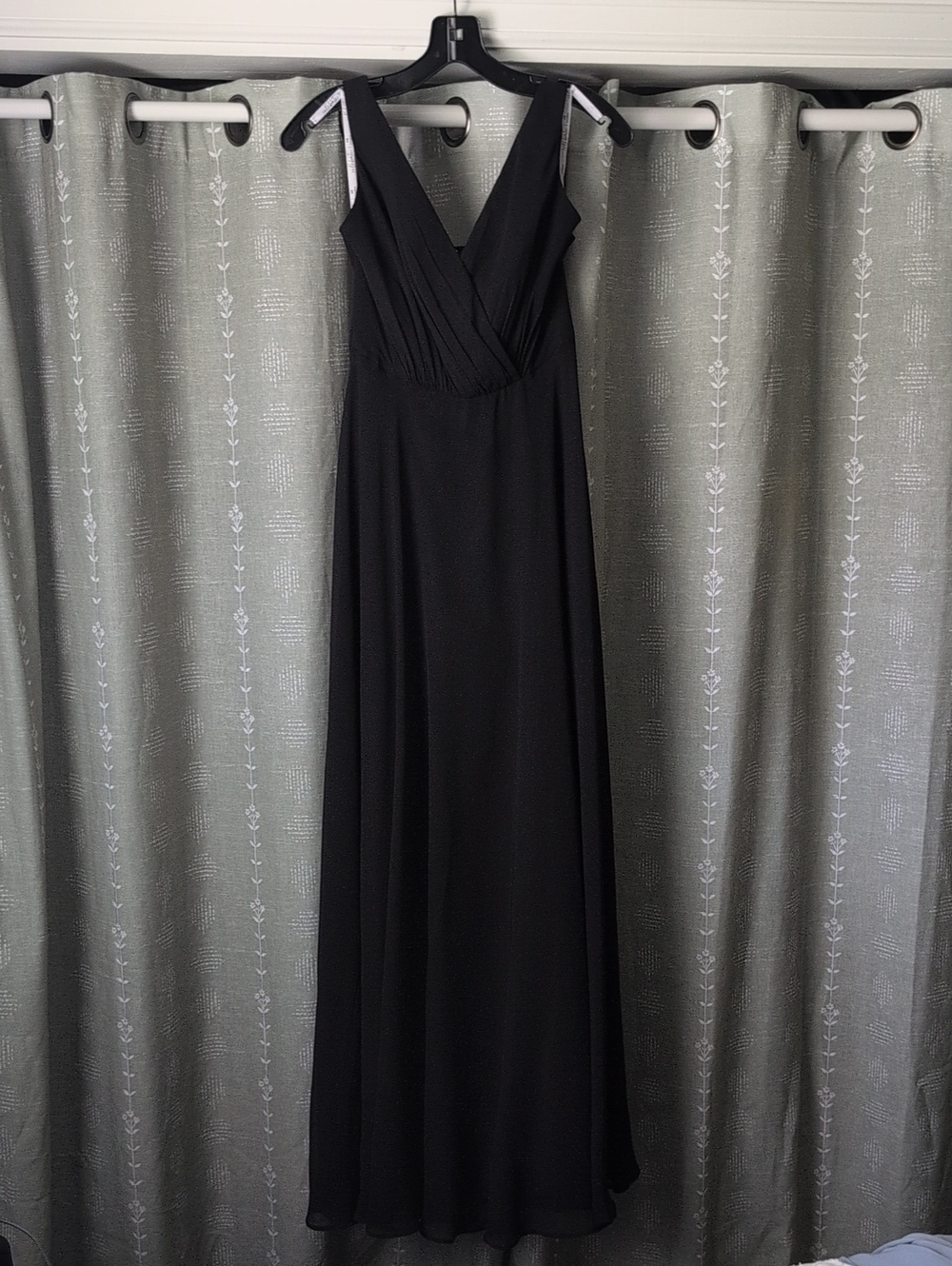 Elegant Black V-Neck Maxi Formal Dress/Bridesmaid Dress